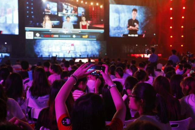 了巴黎圣日 了巴黎圣日